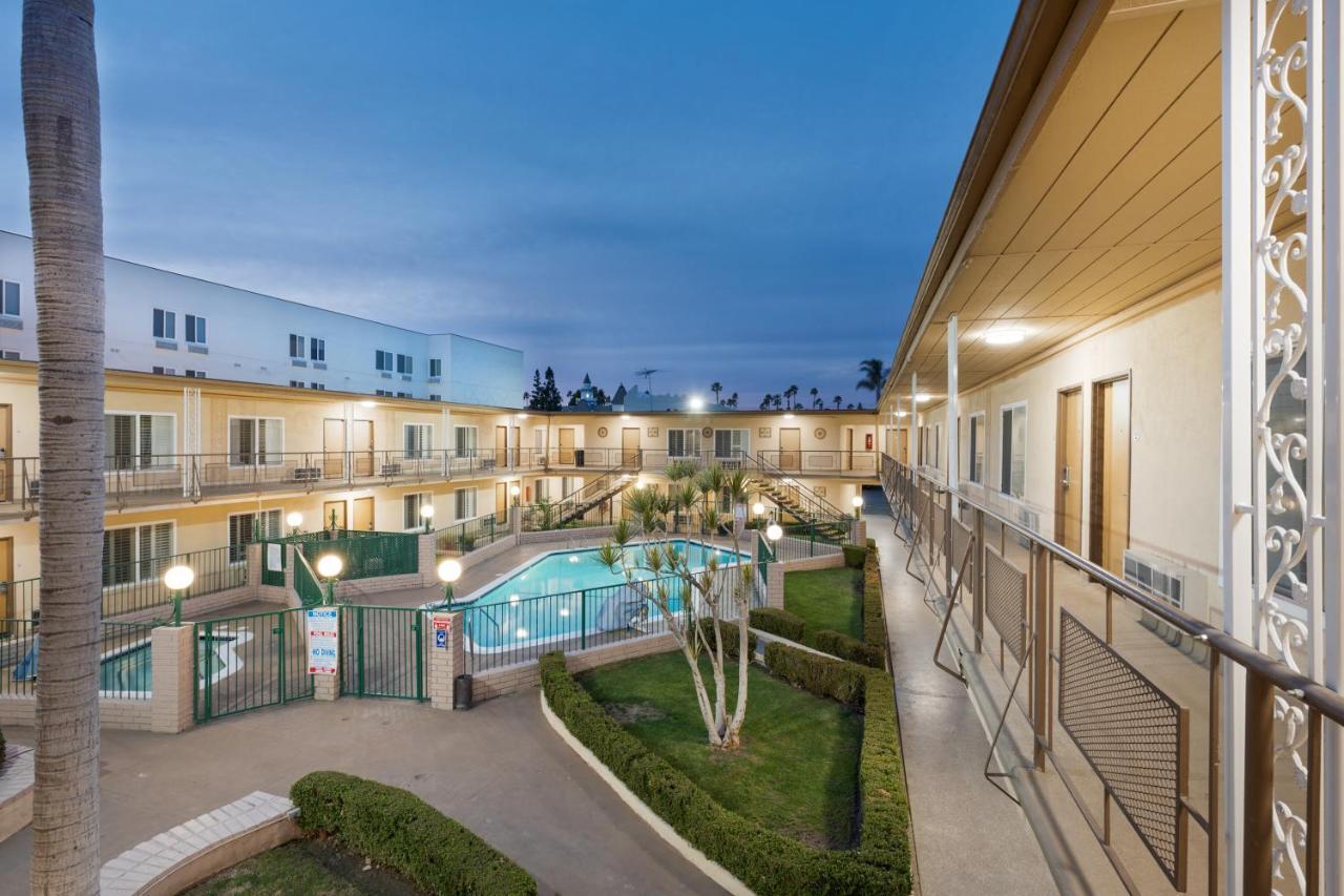 Americas Best Value Inn & Suites Άναχαϊμ Εξωτερικό φωτογραφία